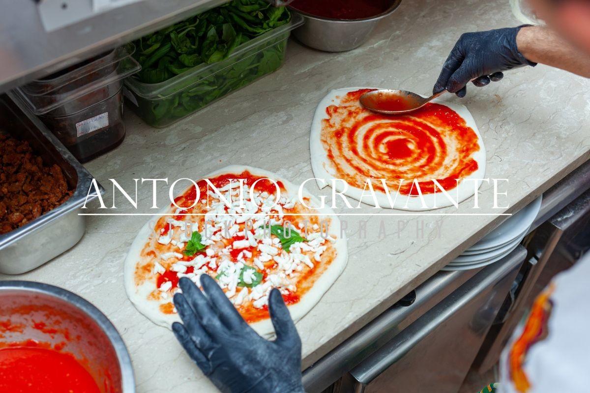 Preparation of Traditional Neapolitan Pizza