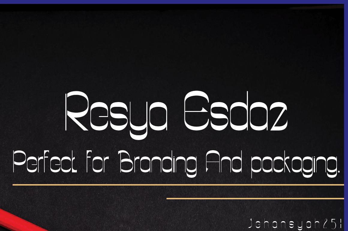 Resya Esdaz Font