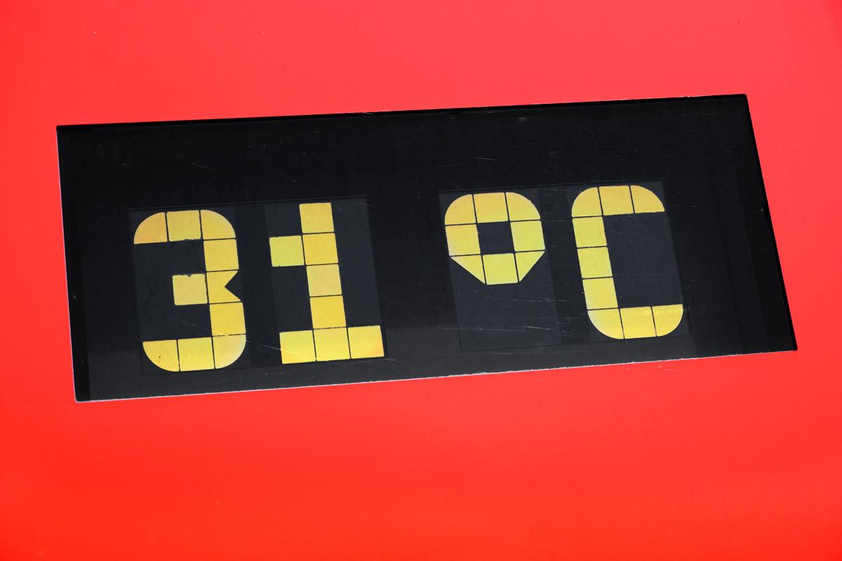 31 Degree Celsius on Digital Thermometer or Temperature Indicator