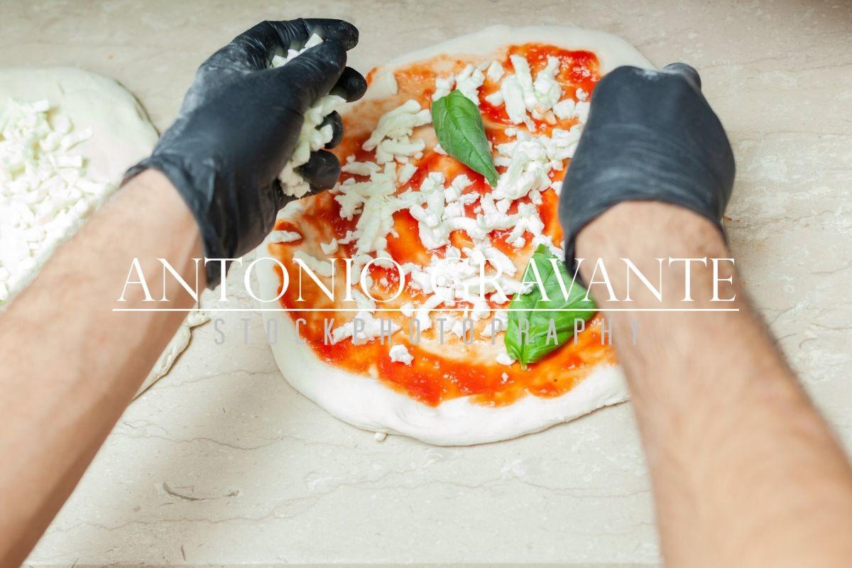 Preparation of Traditional Neapolitan Pizza
